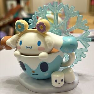 Cinnamoroll - Toxidoki x Hello kitty winter dreams figurine
